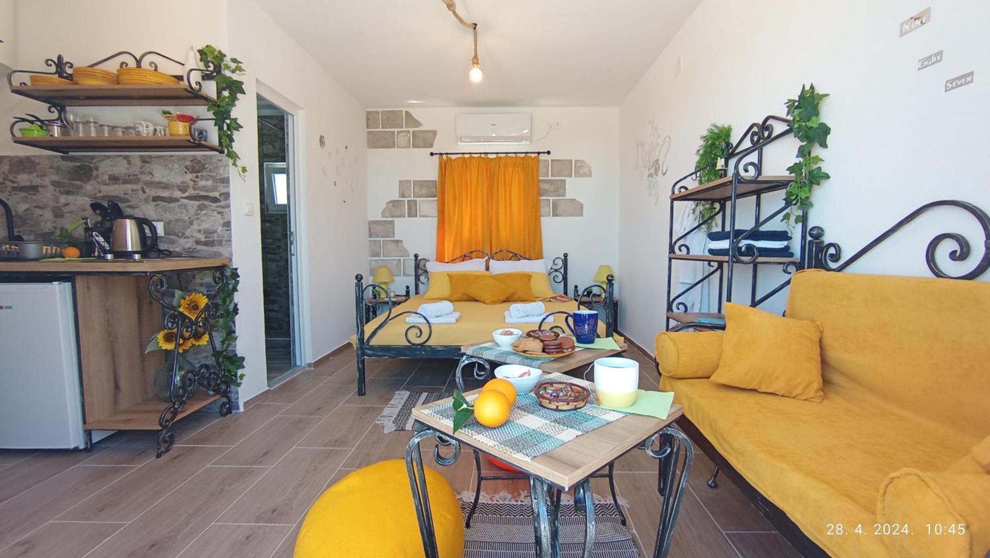 Lustica Apartments Екстер'єр фото
